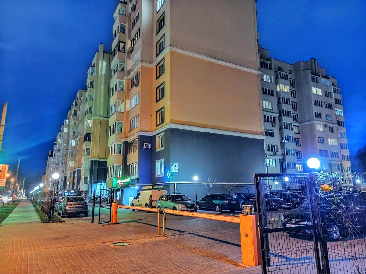 Апартаменти "Львівська Мрія" ภายนอก รูปภาพ